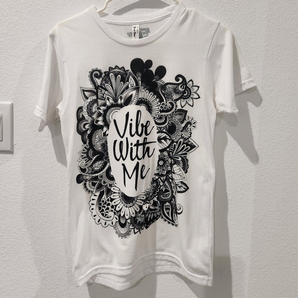 Electro Threads XS Vibe With Me T-Shirt